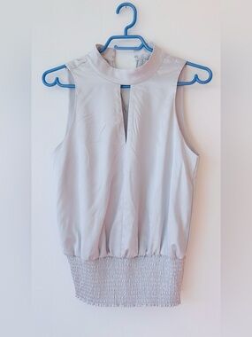 Tristsn Light Gray Sleeveless Mock-Neck Women's Top size S
